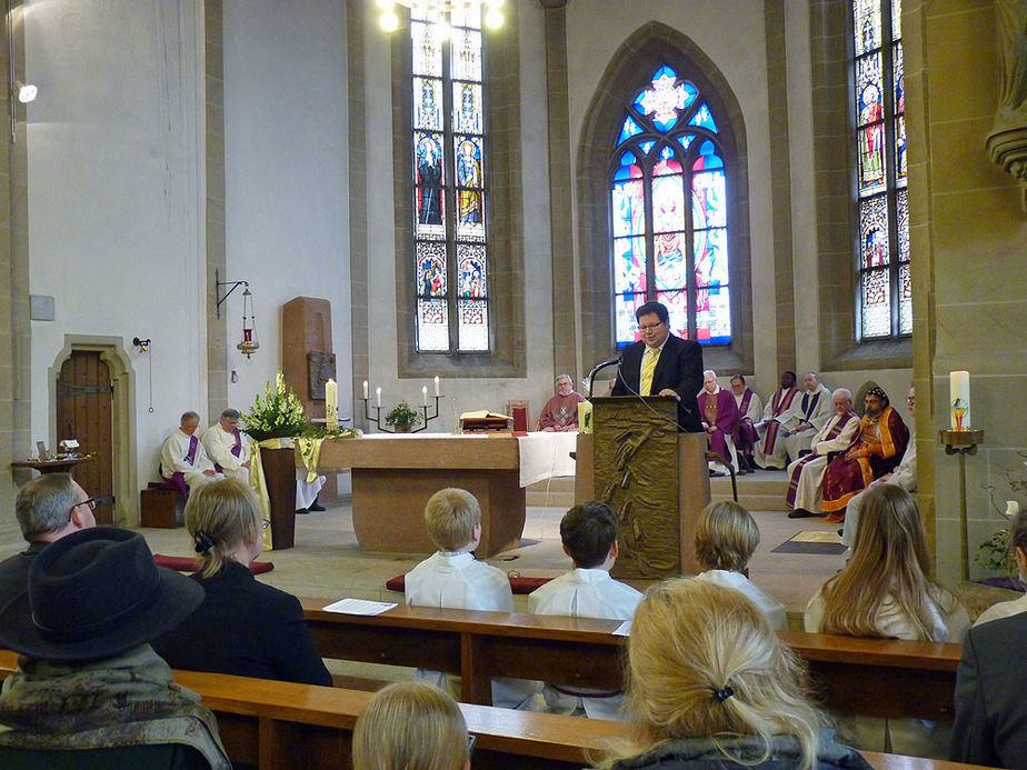 Festgottesdienst zum 50jahrigen Priesterjubiläum von Stadtpfarrer i.R. Geistlichen Rat Ulrich Trzeciok (Foto: Karl-Franz Thiede)